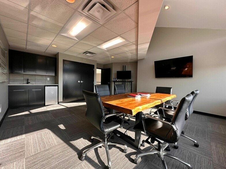 More Photos Of 9114 Technology Ln, Fishers Loft Creative Space For Sale