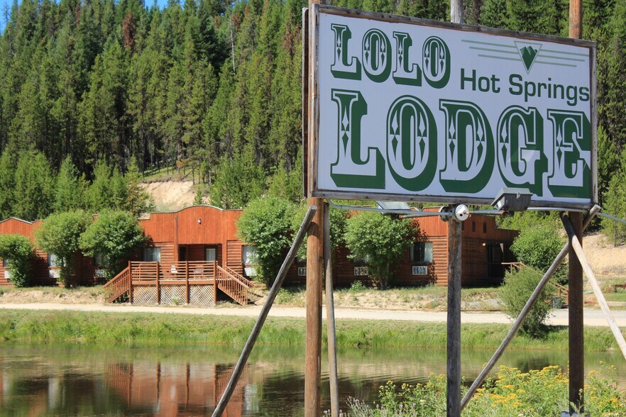 Primary Photo Of 38600 Highway 12 W, Lolo Hotel For Sale