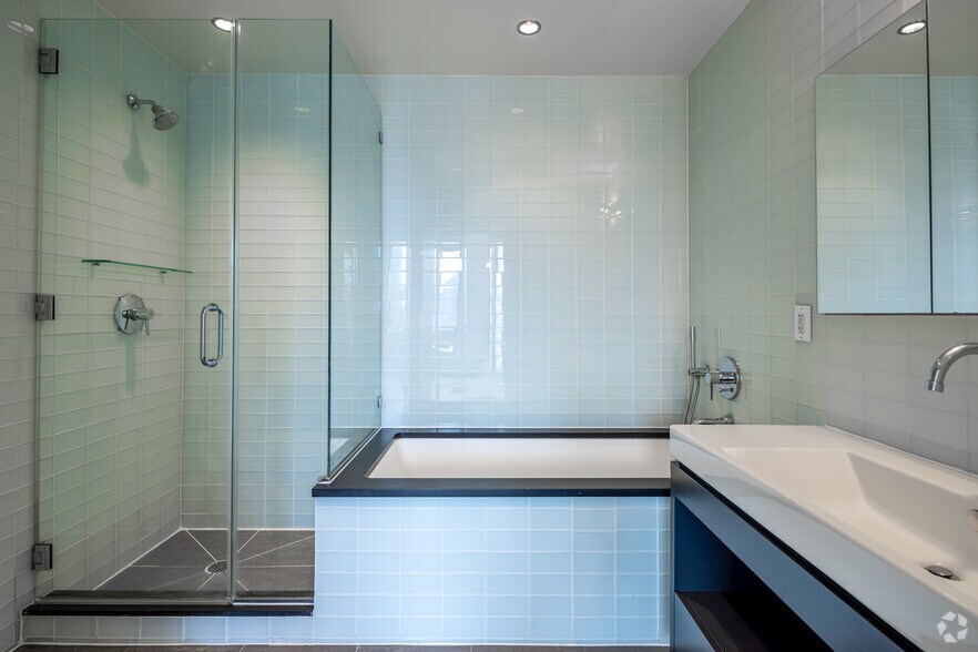 More Photos Of 550 W 54th St, New York Apartments For Lease