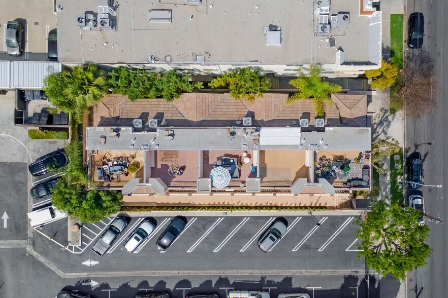 More Photos Of 4325 Stern Ave, Sherman Oaks Apartments For Sale