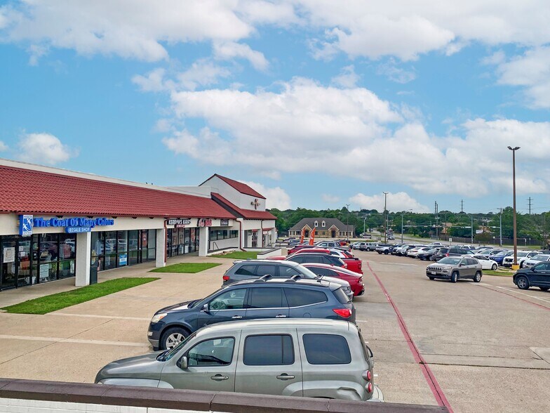 More Photos Of 601-735 Harwood Rd, Bedford Unknown For Lease