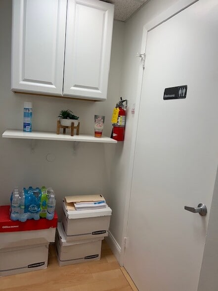 More Photos Of 12900-12940 SW 133rd Ct, Miami Office Residential For Lease