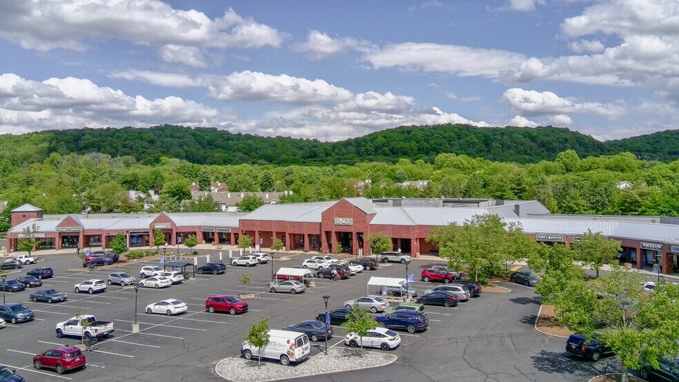 More Photos Of 400-470 US Highway 202/206 Dr, Bedminster Unknown For Lease