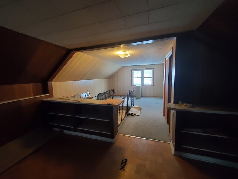 More Photos Of 5083 Buffalo Rd, Erie Medical For Sale