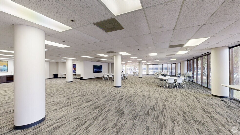 Primary Photo Of 16775 Addison Rd, Addison Office For Lease