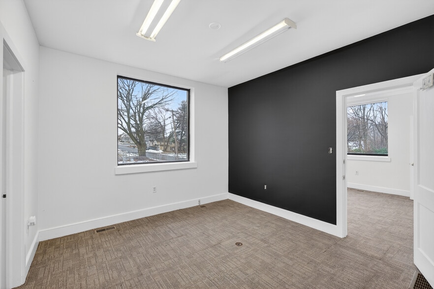 More Photos Of 671 Naugatuck Ave, Milford Warehouse For Sale