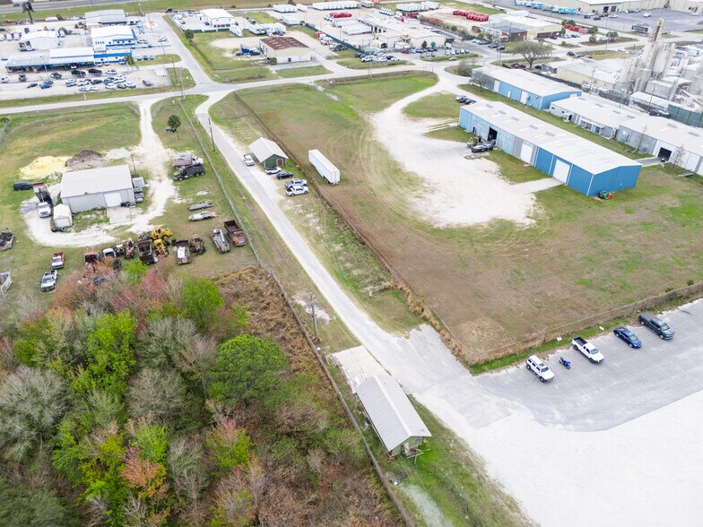 More Photos Of 4330 Maine Ave, Lakeland Land For Lease