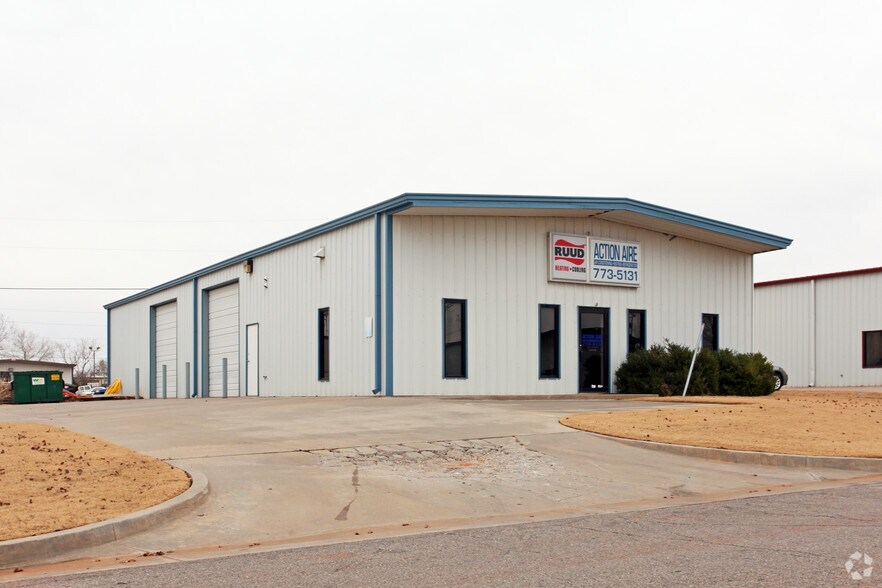 Primary Photo Of 7416 NW 84th St, Oklahoma City Manufacturing For Lease