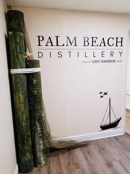 More Photos Of 1142 Okeechobee Rd, West Palm Beach Industrial For Lease