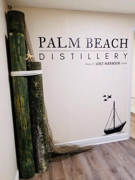 More Photos Of 1142 Okeechobee Rd, West Palm Beach Industrial For Lease