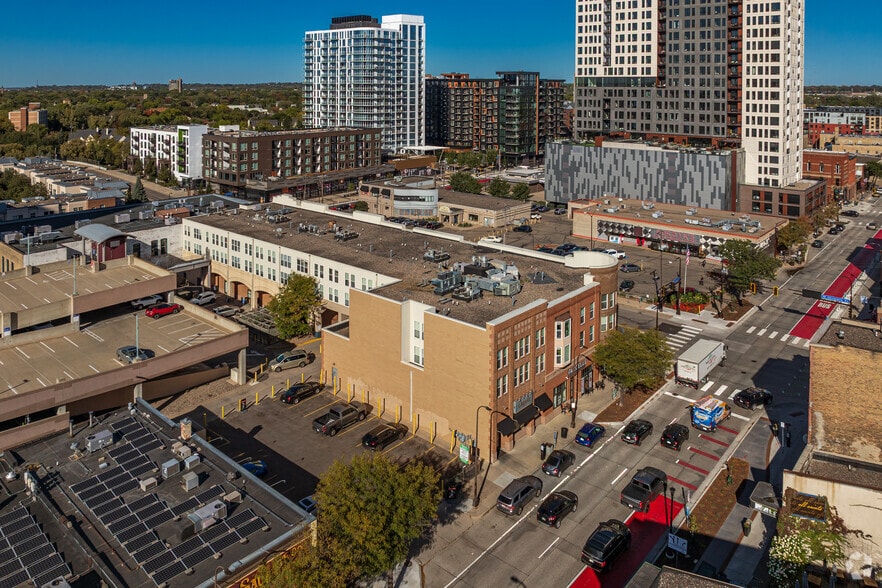 More Photos Of 24 University Ave NE, Minneapolis Office For Lease