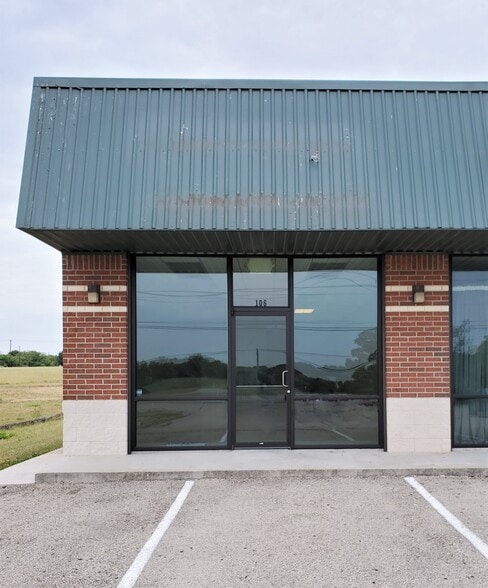 More Photos Of 1705 S Fort Hood Rd, Killeen Freestanding For Lease