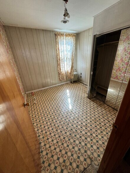 More Photos Of 1006-1008 Paterson Plank Rd, North Bergen Storefront Retail Residential For Sale