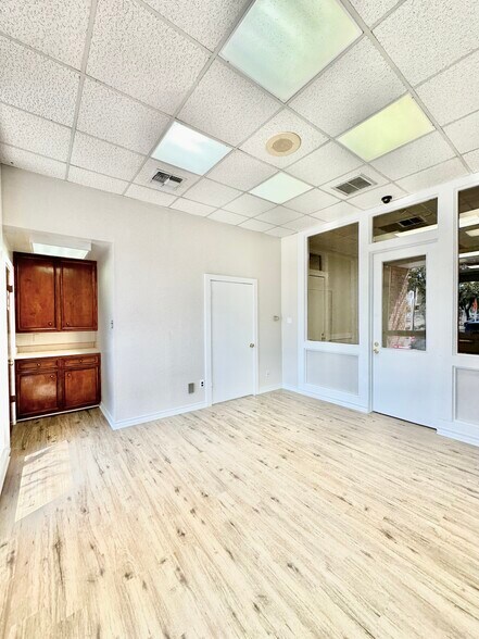 More Photos Of 717 Dolorosa St, San Antonio Office For Lease