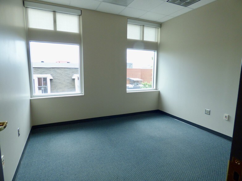 More Photos Of 201 Hay St, Fayetteville Office For Lease