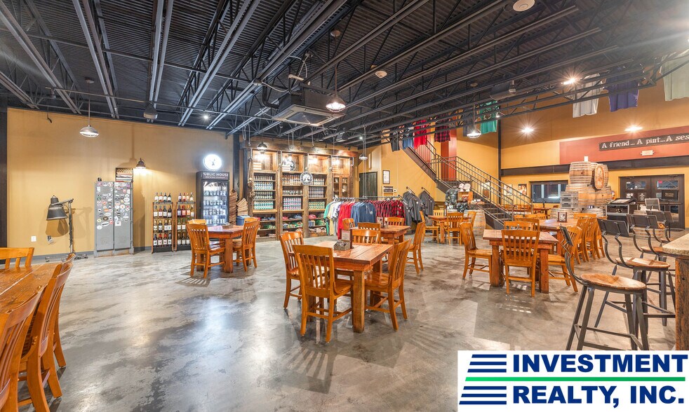 More Photos Of 551 State Route B, Saint James Restaurant For Sale