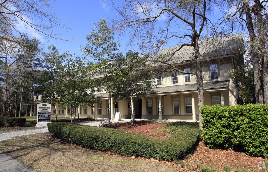 More Photos Of 14 Westbury Park, Bluffton Office For Sale