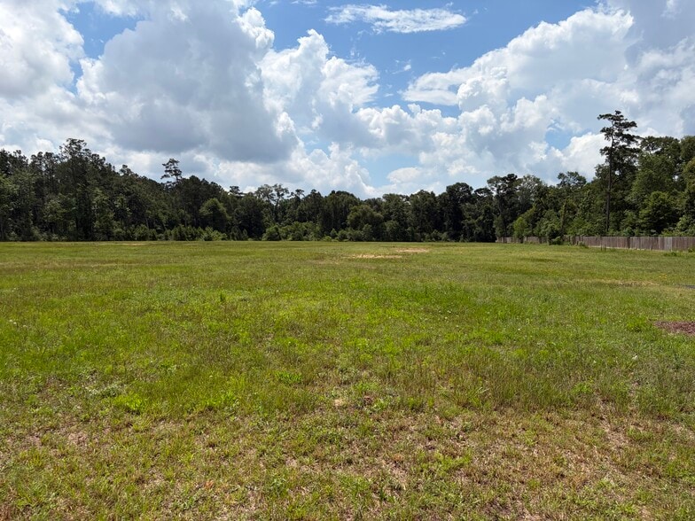 More Photos Of 1222 Jeffcote Road, Conroe Manufactured Housing Mobile Home Park For Sale