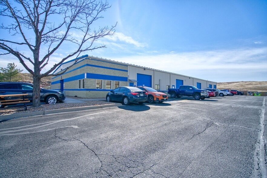 More Photos Of 1400-1420 Overlook Dr, Lafayette Warehouse For Sale