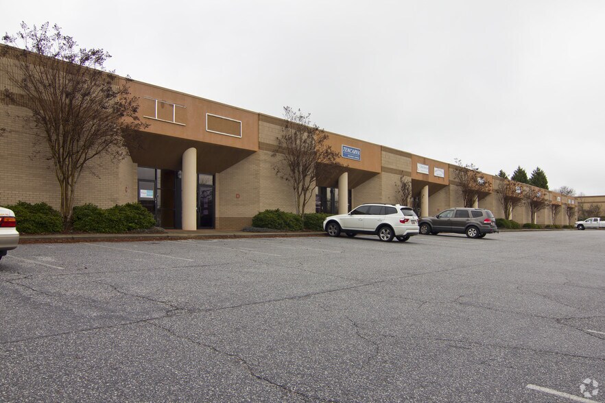 More Photos Of 1120 W Butler Rd, Greenville Light Manufacturing For Lease