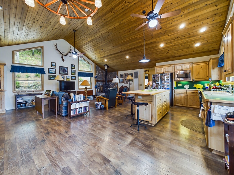 More Photos Of 10 Estabrook, Trinity Center Land For Sale