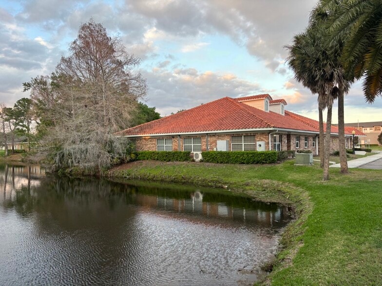 More Photos Of 825 E Oak St, Kissimmee Medical For Sale