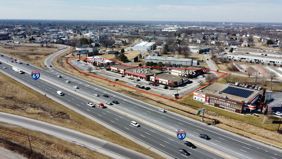 More Photos Of 8455 Castlewood Dr, Indianapolis Unknown For Lease