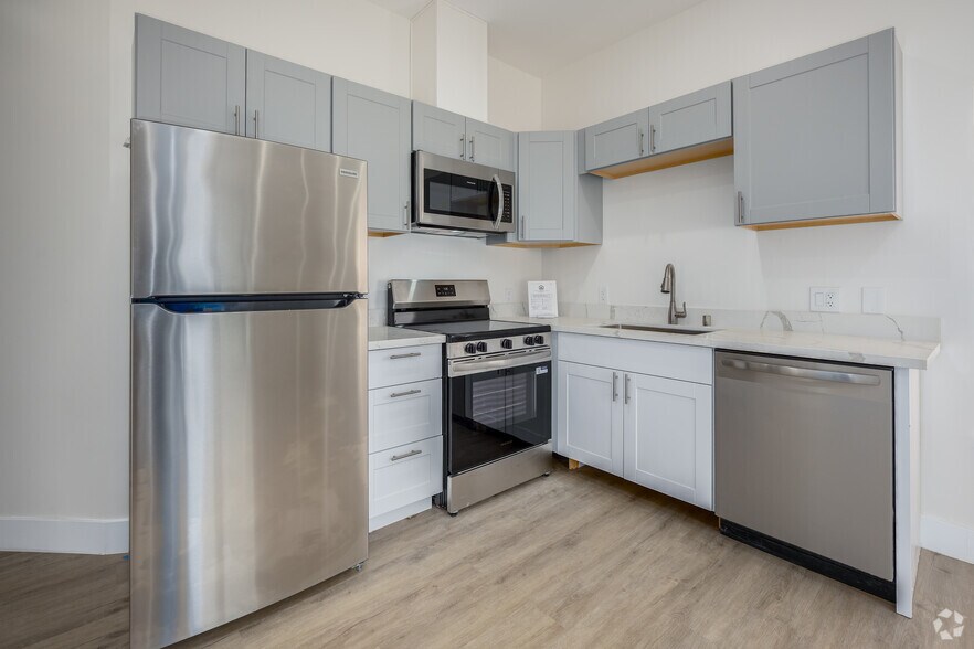 More Photos Of 3000 T St, Sacramento Apartments For Sale