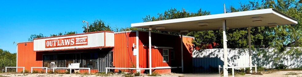 More Photos Of 513 W Loop 254, Ranger General Retail For Sale