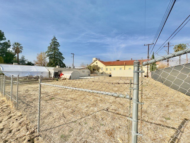 More Photos Of 6979 Palm Ave, Highland General Retail For Sale