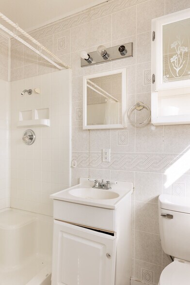More Photos Of 104 E 5th St, Brady Office Residential For Sale