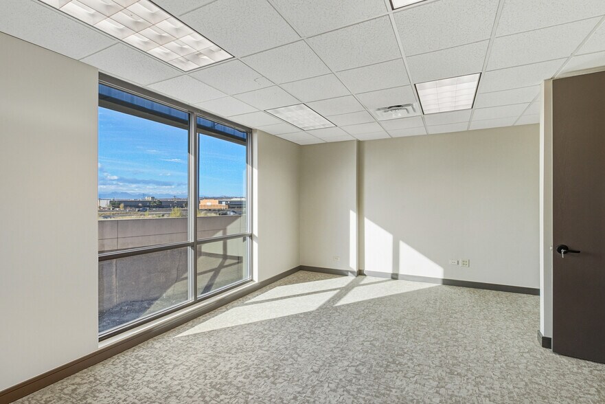 More Photos Of 5801 Logan St, Denver Research And Development For Lease