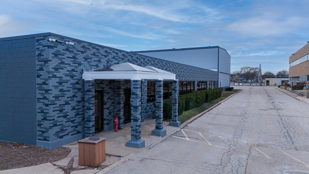 More Photos Of 4800 W Mitchell St, Milwaukee Unknown For Lease