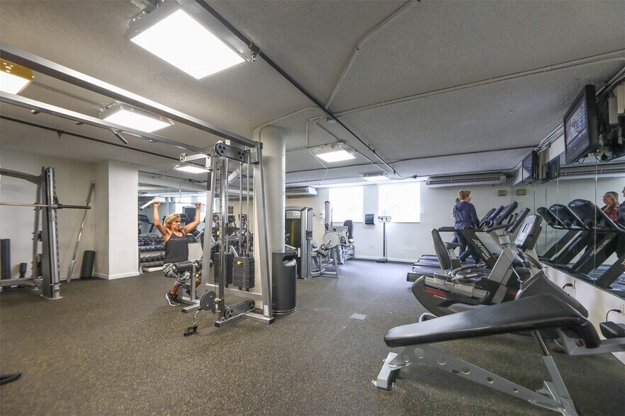 More Photos Of 825 Brickell Bay Dr, Miami Apartments For Lease