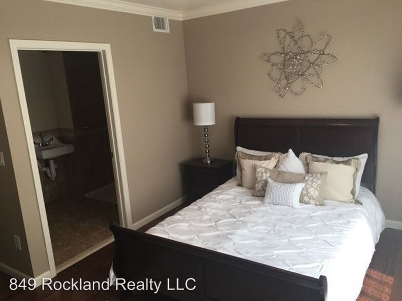 More Photos Of 849 Rockland Ave, Staten Island Apartments For Sale