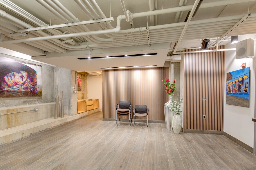 More Photos Of 116 W Hubbard St, Chicago Office For Lease