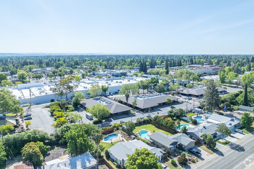 More Photos Of 7803 Madison Ave, Citrus Heights Office For Lease