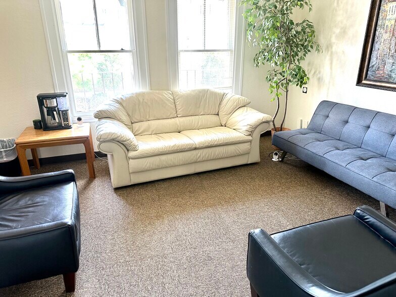 More Photos Of 900 Court St, Martinez Office For Lease