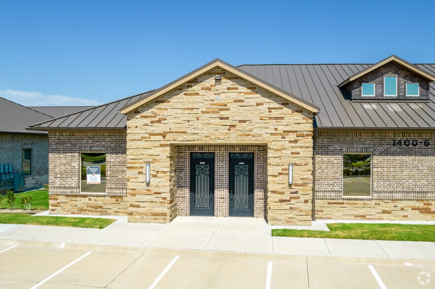More Photos Of 1400 N Coit Rd, McKinney Medical For Sale