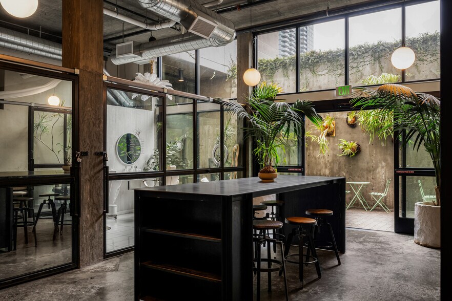 More Photos Of 454 13th St, San Diego Apartments For Sale