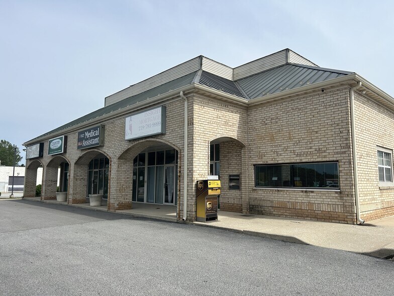 More Photos Of 8101 Polo Club Dr, Merrillville Storefront For Lease