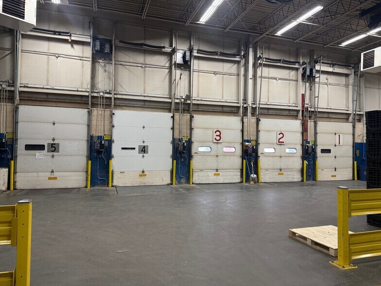 More Photos Of 805 Seminole Ave, Osceola Warehouse For Sale