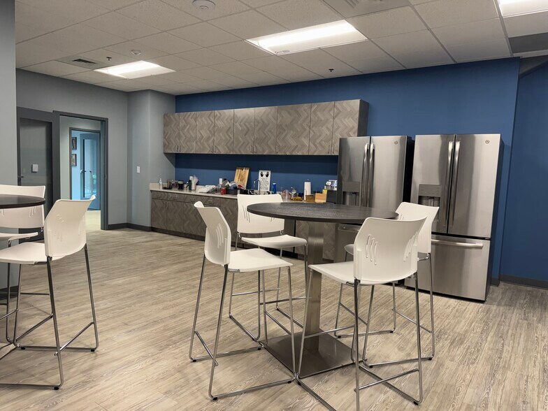 More Photos Of 1523 Elizabeth Ave, Charlotte Office For Lease