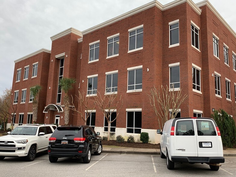 More Photos Of 204 Caughman Farm Ln, Lexington Office For Lease