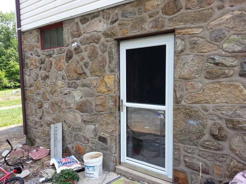 More Photos Of 71 Dreamland Park Dr, Fleetwood Apartments For Sale