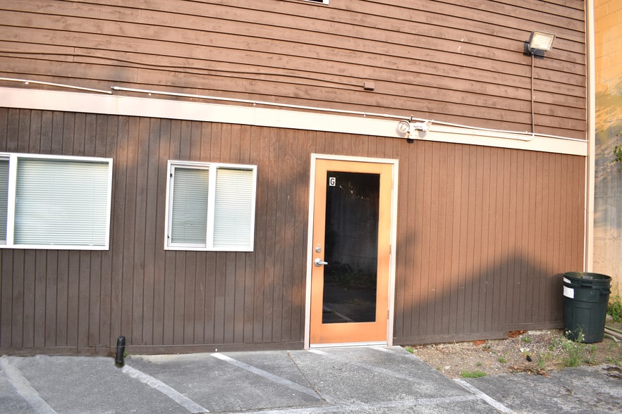 More Photos Of 610 5th Ave S, Edmonds Restaurant For Lease