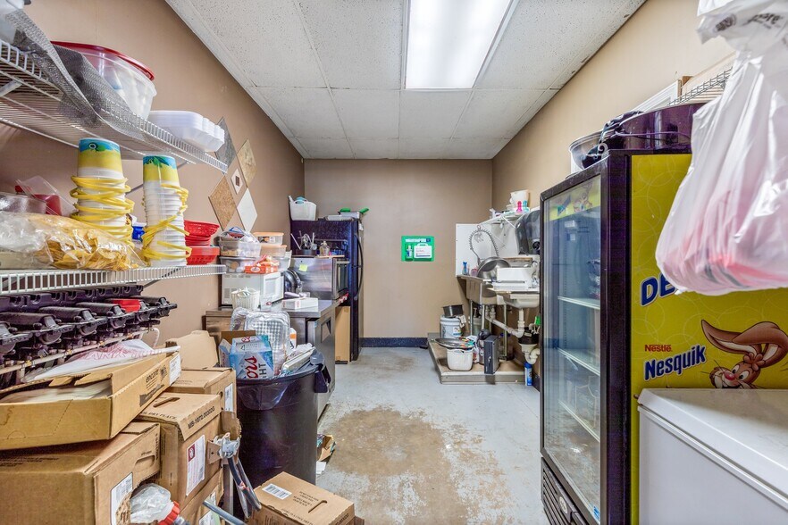 More Photos Of 516-522 Benham St, Bonne Terre Office For Lease