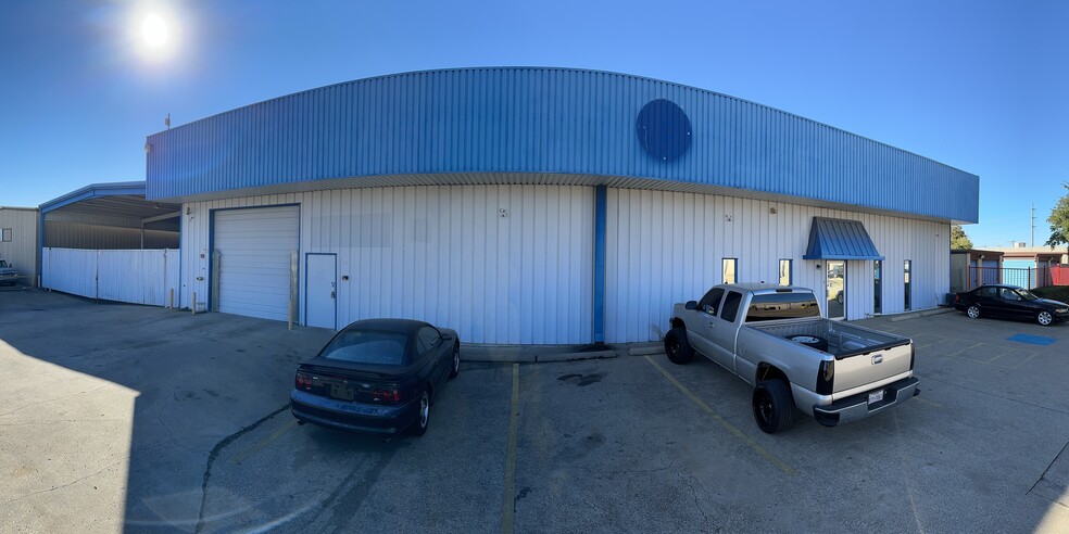 More Photos Of 5201 Grisham Dr, Rowlett Manufacturing For Lease