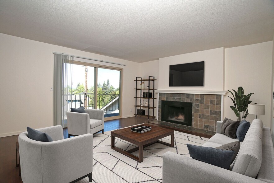 More Photos Of 5631 California Ave SW, Seattle Apartments For Sale