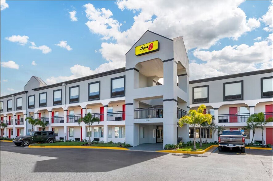 Primary Photo Of 1850 W Landstreet Rd, Orlando Hotel For Sale